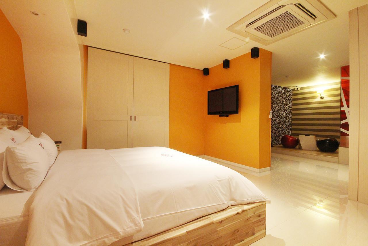 Hotel Zara Changwon Extérieur photo