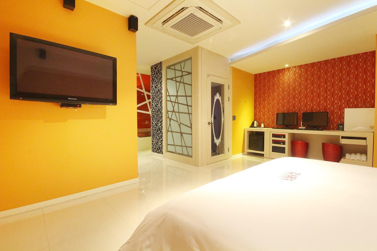 Hotel Zara Changwon Extérieur photo