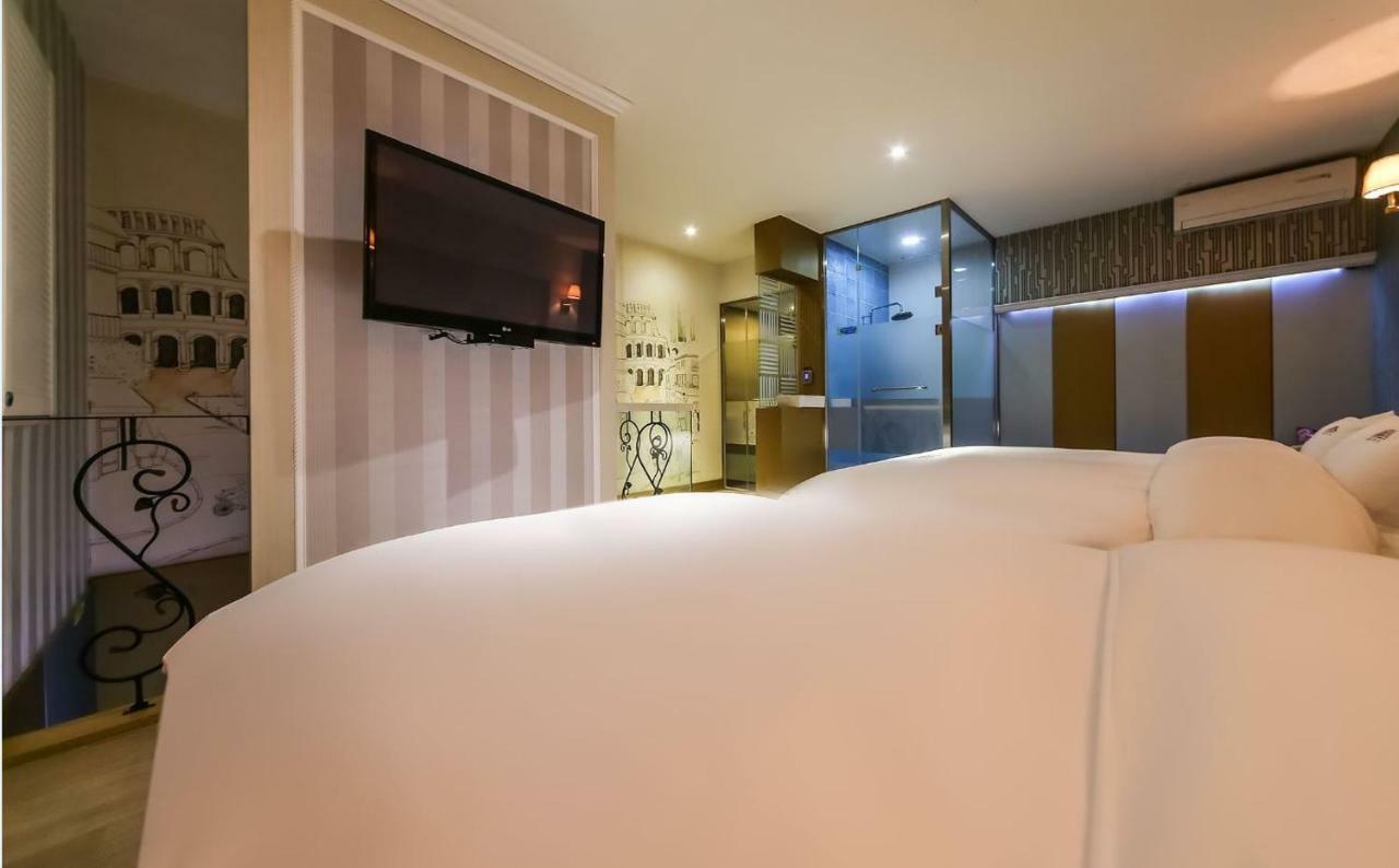 Hotel Zara Changwon Extérieur photo