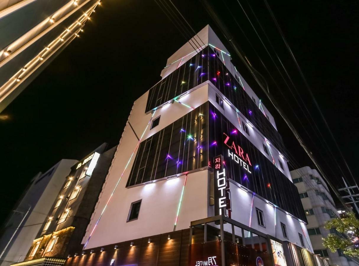 Hotel Zara Changwon Extérieur photo